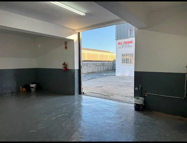 INDUSTRIAL PROPERTY TO RENT IN EPPING